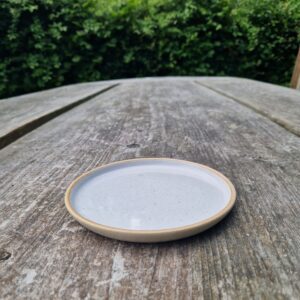 Cake plates